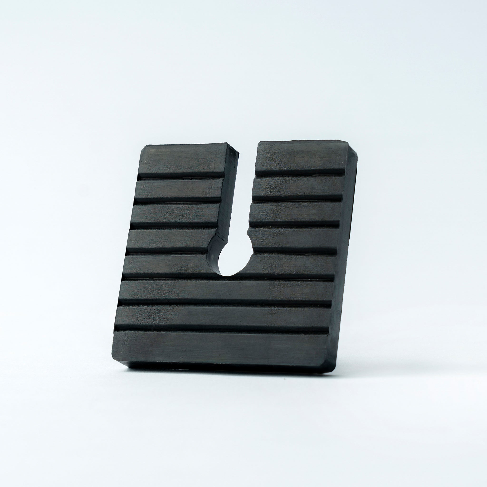 エアコン室外機用 防振ゴムマット ボルトぴったん 差し込み式（4個入り