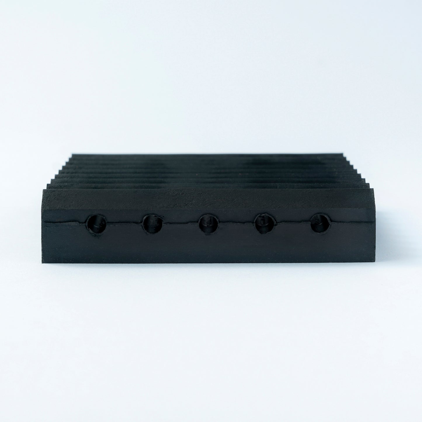 重量物用防振ゴムマット ヨコヅナ 高性能 鉄板入り TS-90S 1個入り 冷蔵庫 大型家電 防音